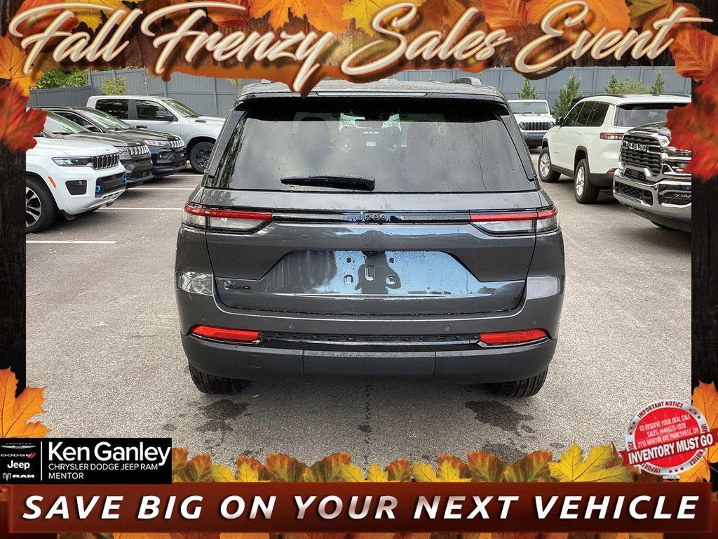 new 2025 Jeep Grand Cherokee car, priced at $42,069