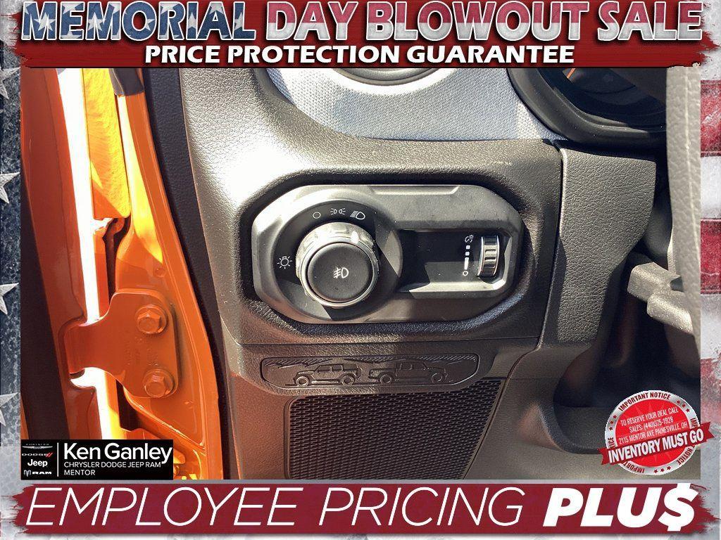 new 2025 Jeep Wrangler car, priced at $39,995
