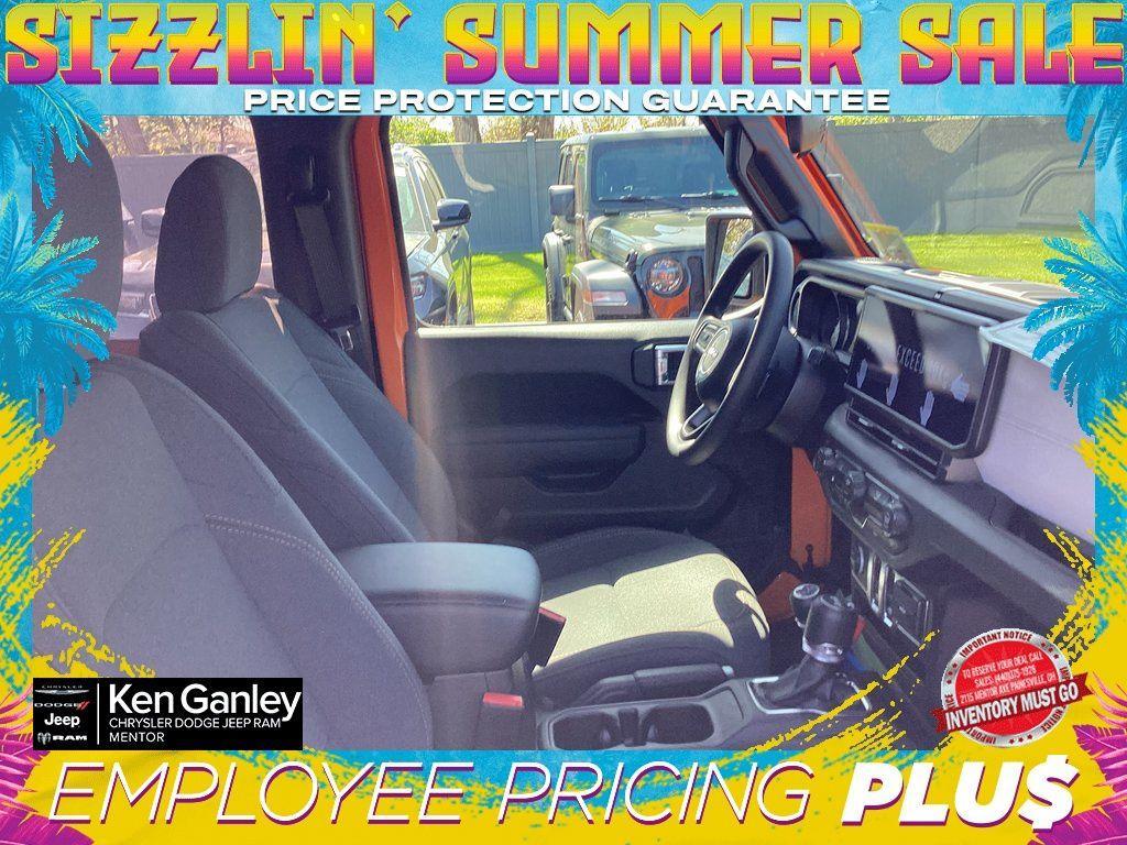 new 2025 Jeep Wrangler car, priced at $39,995