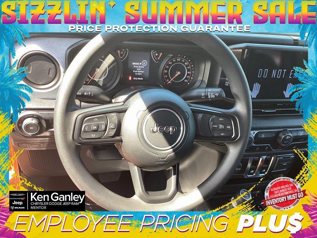 new 2025 Jeep Wrangler car, priced at $39,995