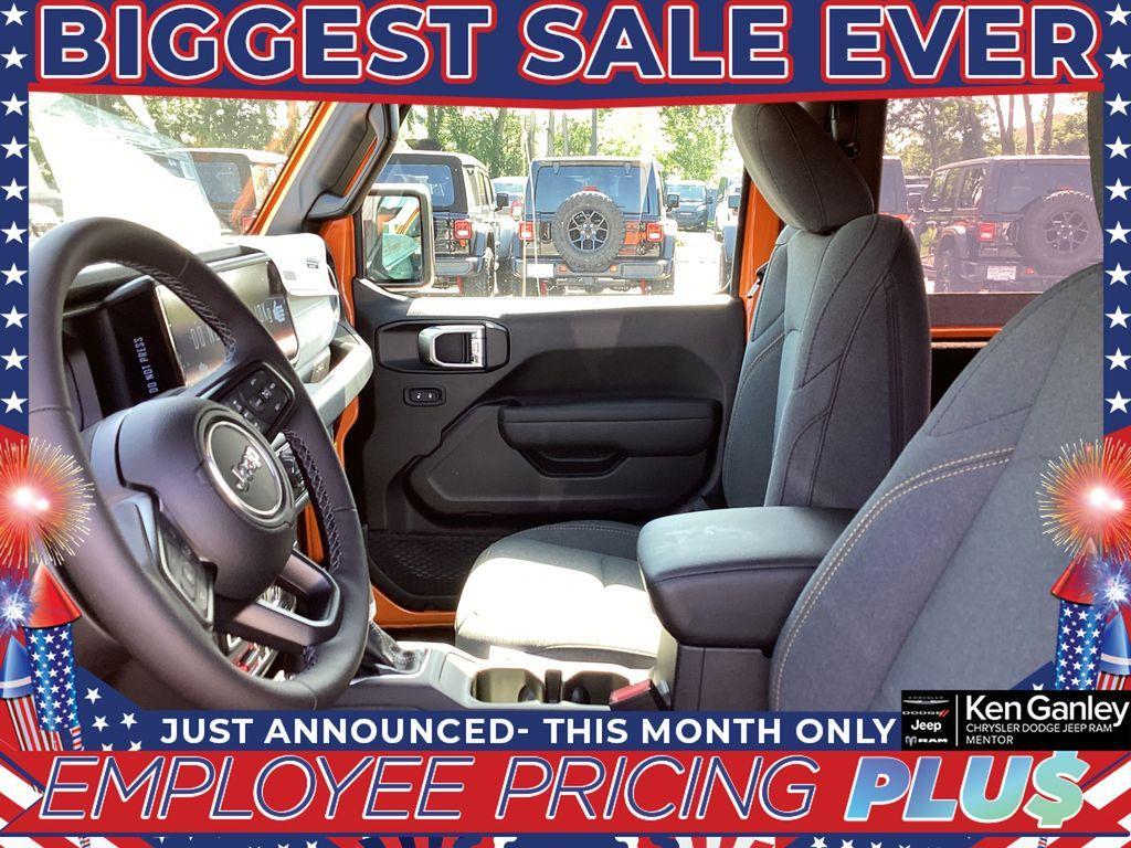 new 2025 Jeep Wrangler car, priced at $41,995