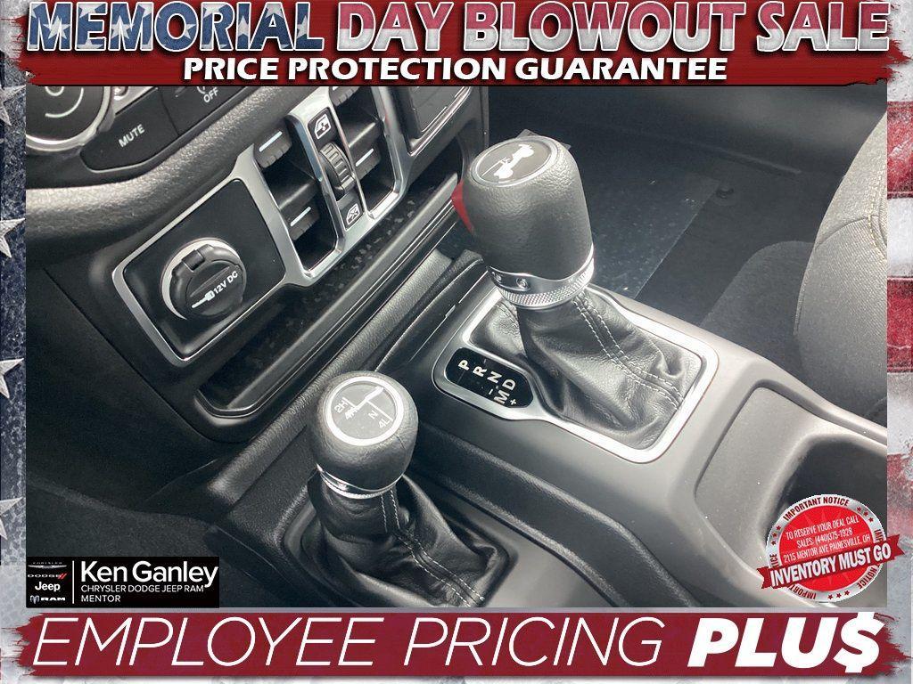 new 2025 Jeep Wrangler car, priced at $44,388