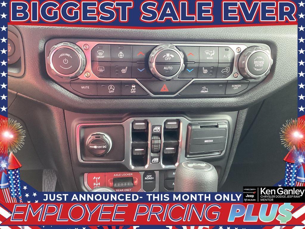 new 2025 Jeep Wrangler car, priced at $46,790