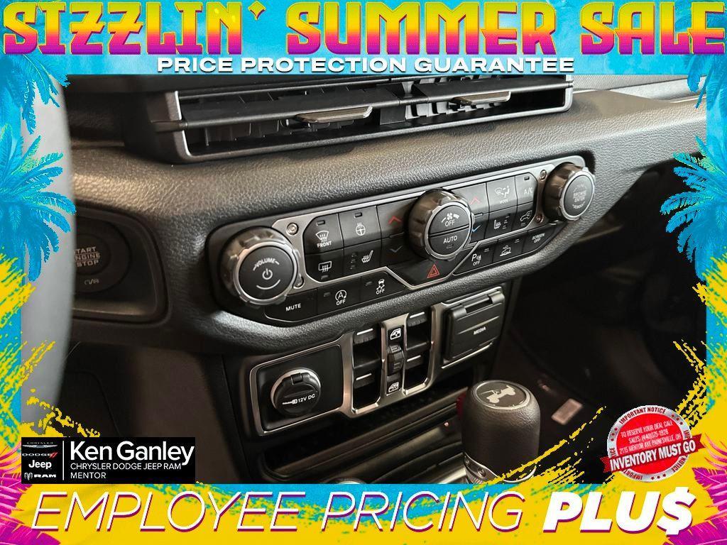 new 2025 Jeep Wrangler car, priced at $48,458