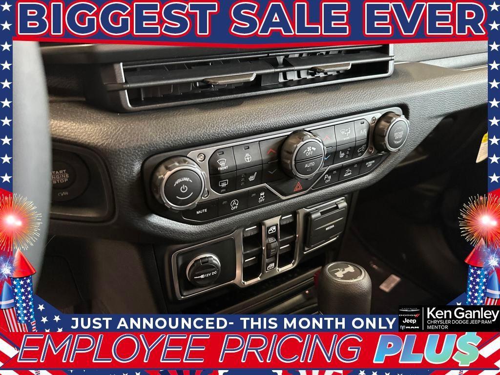 new 2025 Jeep Wrangler car, priced at $43,599