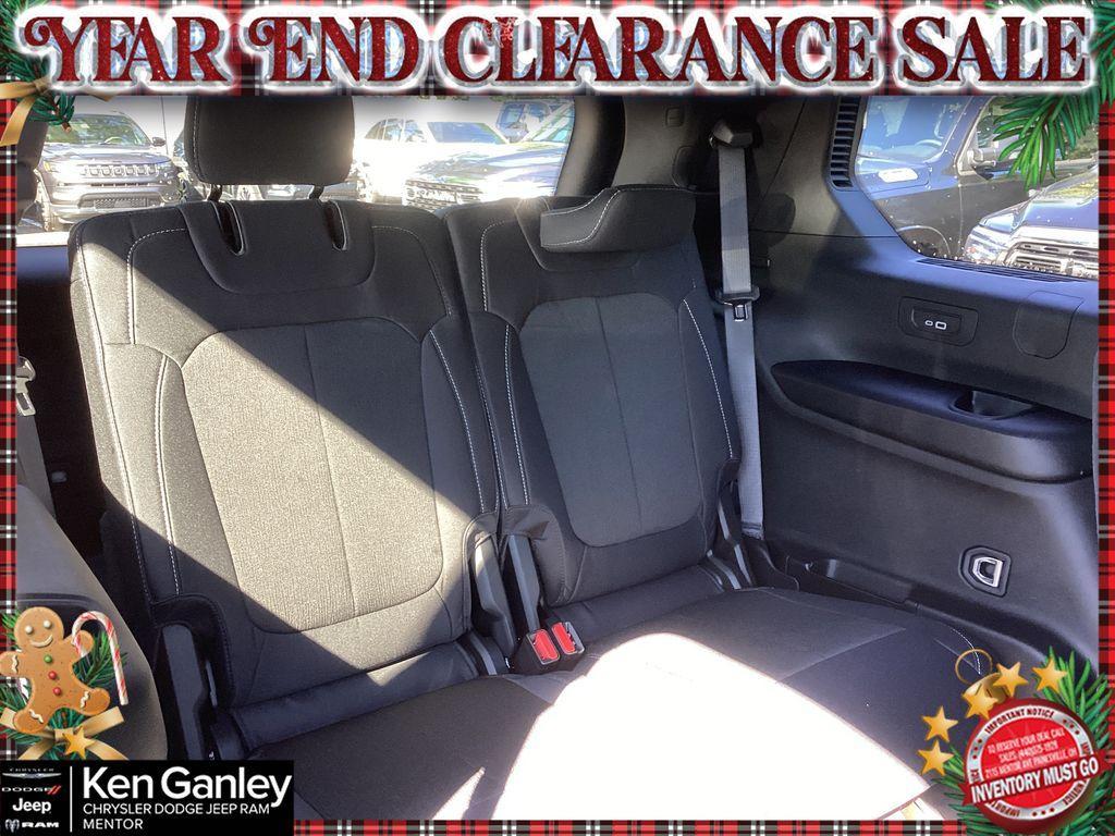 new 2025 Jeep Grand Cherokee L car, priced at $44,415