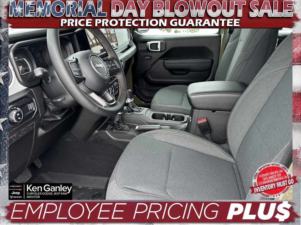 new 2025 Jeep Gladiator car, priced at $52,035