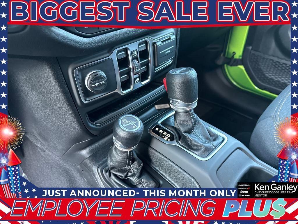 new 2025 Jeep Wrangler car, priced at $44,383