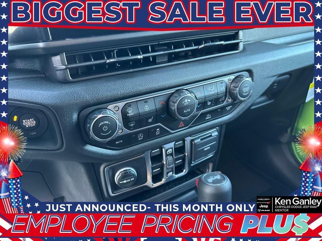 new 2025 Jeep Wrangler car, priced at $44,383
