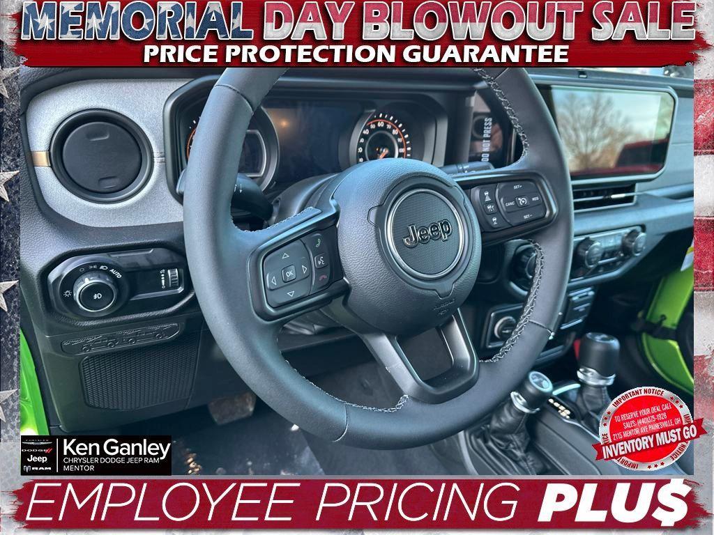 new 2025 Jeep Wrangler car, priced at $44,583