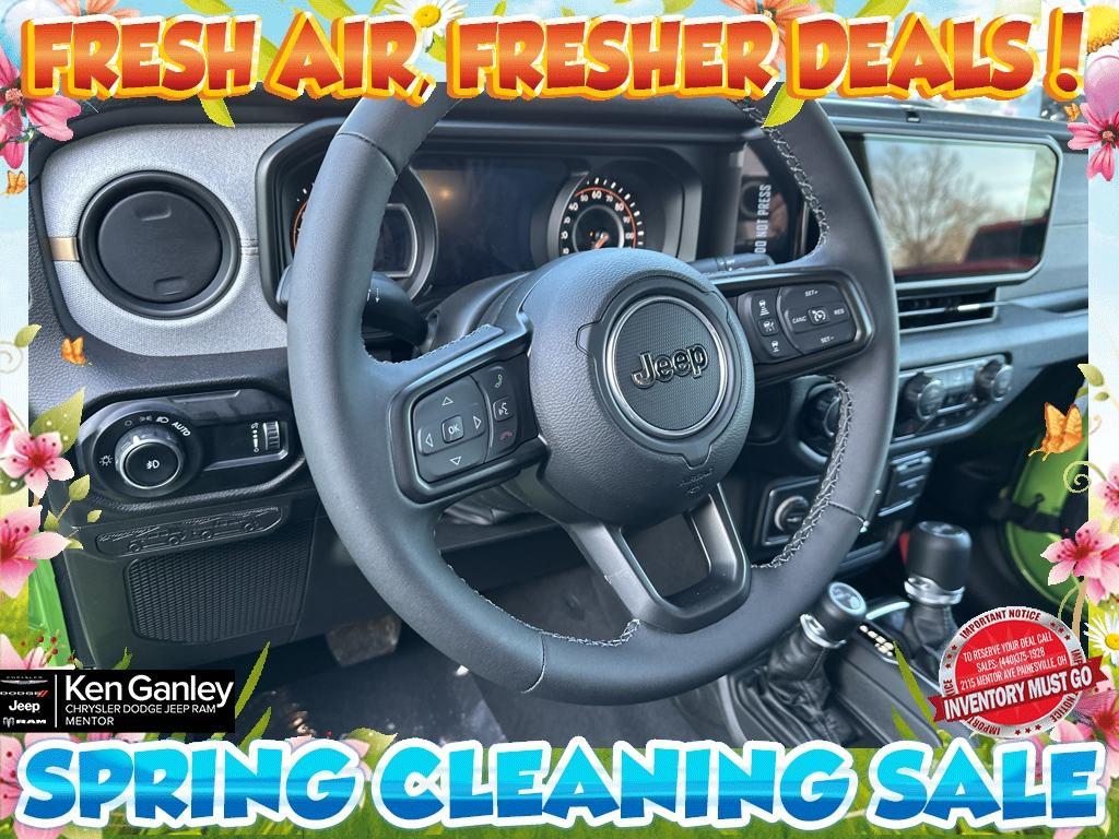 new 2025 Jeep Wrangler car, priced at $43,384