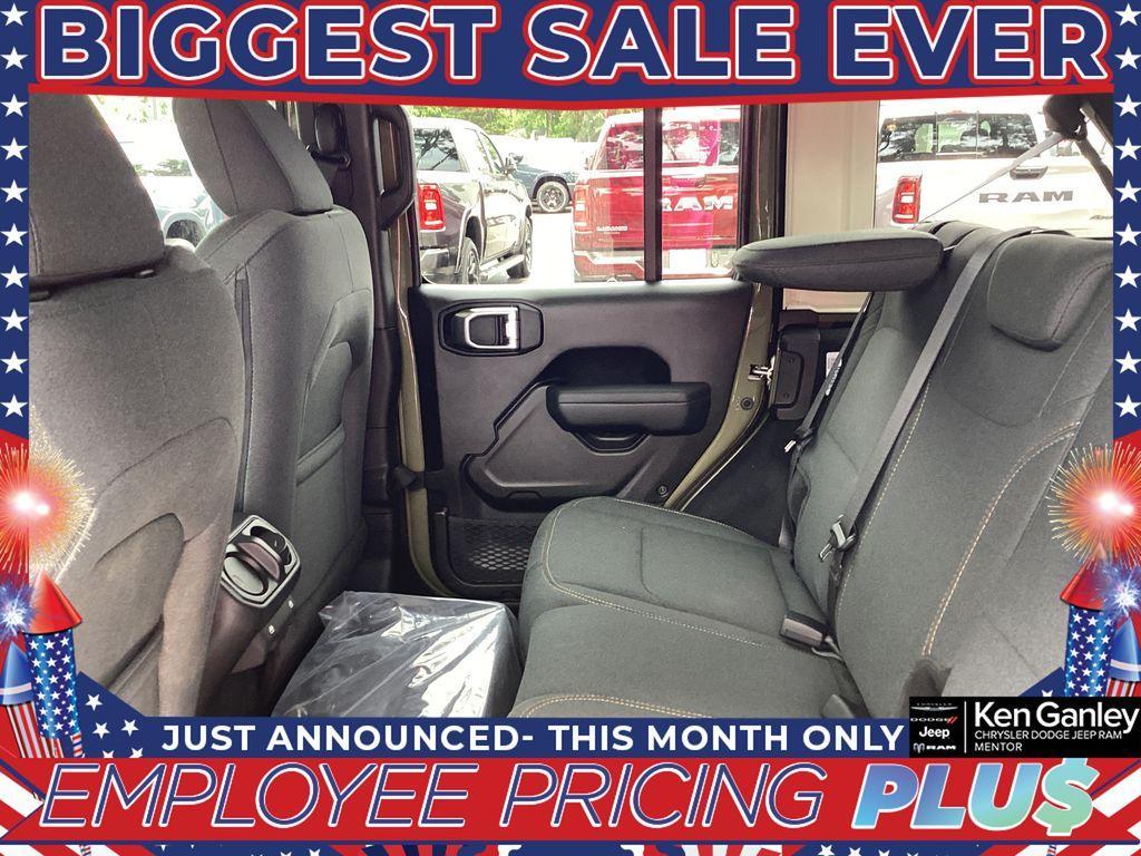 new 2025 Jeep Wrangler car, priced at $44,188
