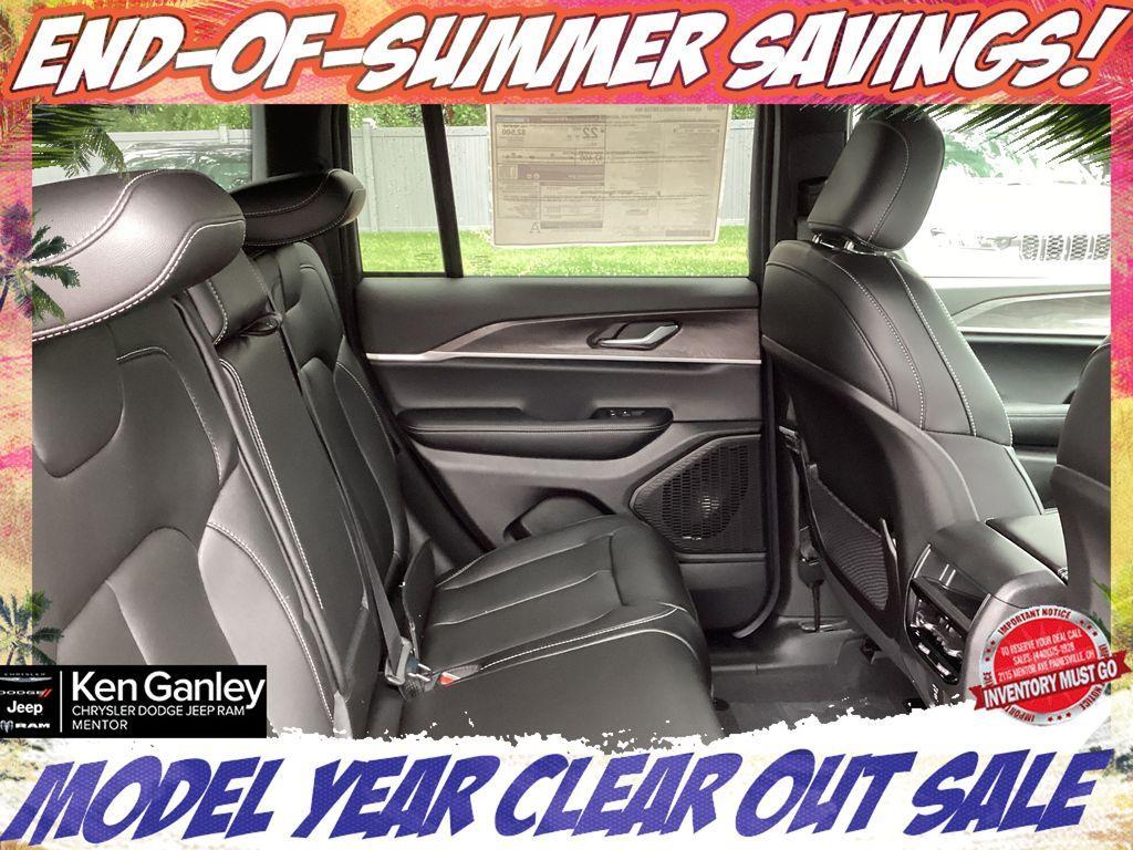 new 2025 Jeep Grand Cherokee car, priced at $47,571