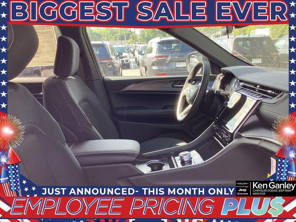 new 2025 Jeep Grand Cherokee car, priced at $39,314