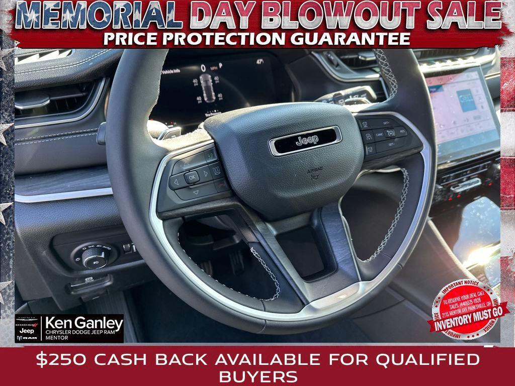 new 2025 Jeep Grand Cherokee car, priced at $41,986