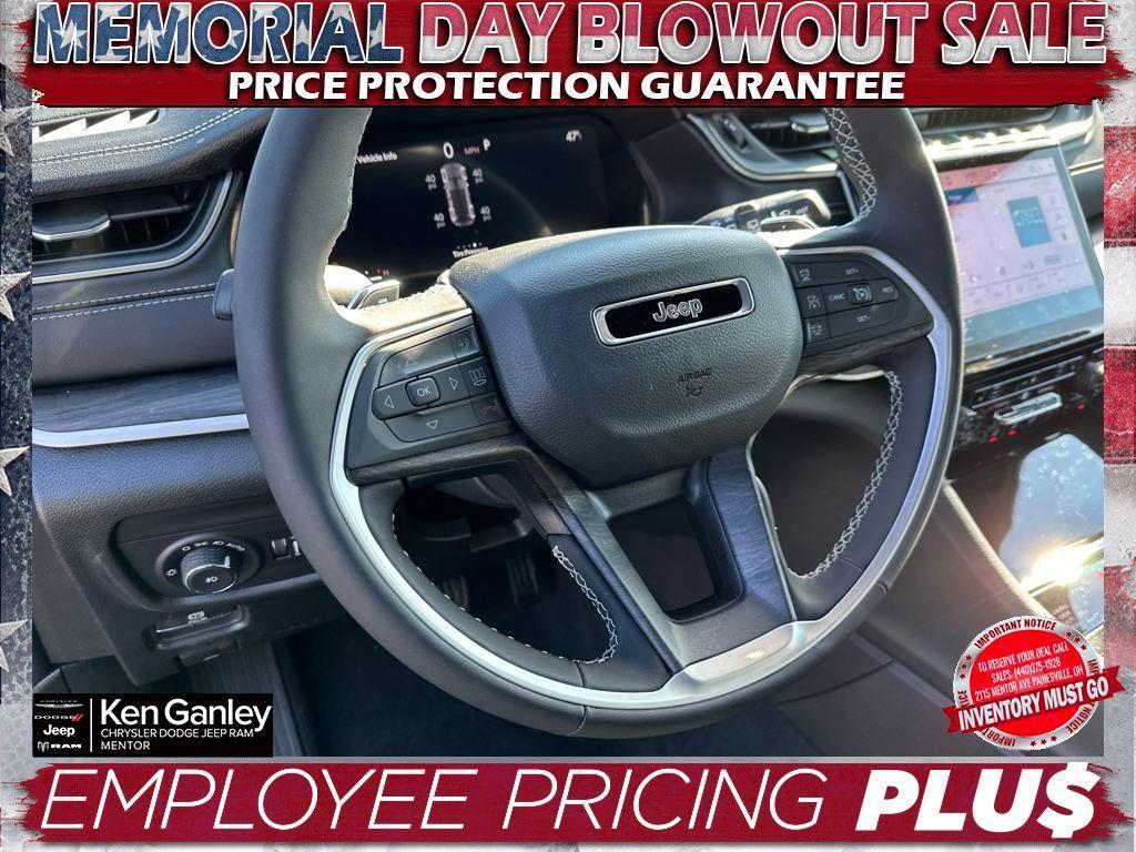 new 2025 Jeep Grand Cherokee car, priced at $41,986