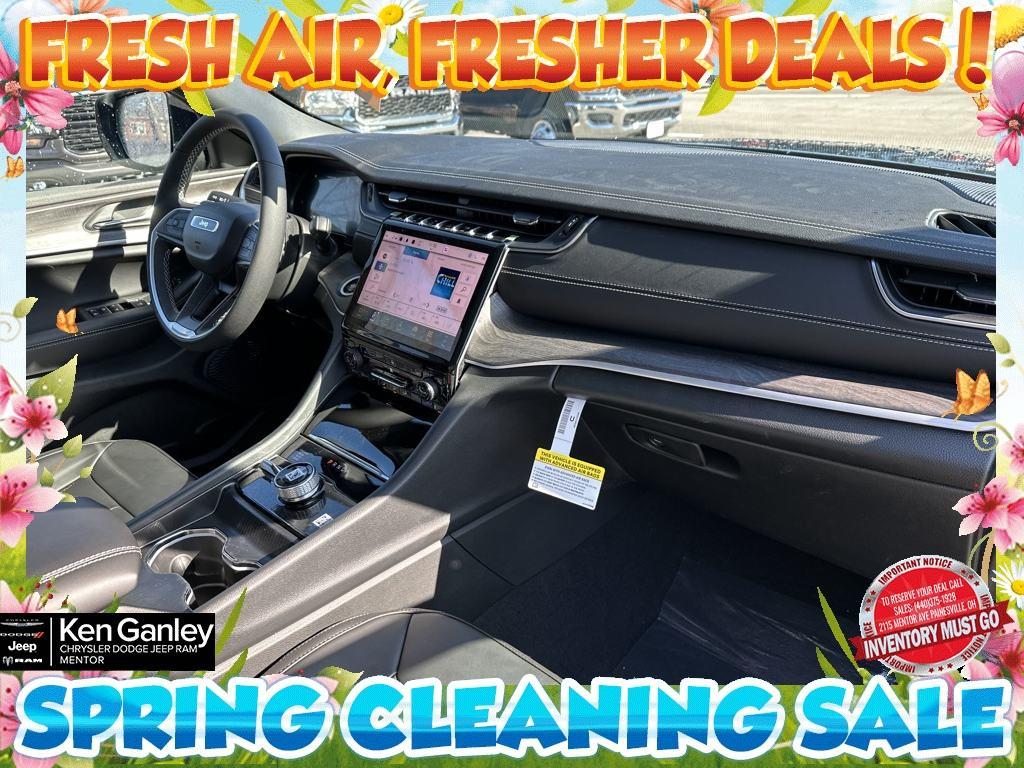 new 2025 Jeep Grand Cherokee car, priced at $40,933