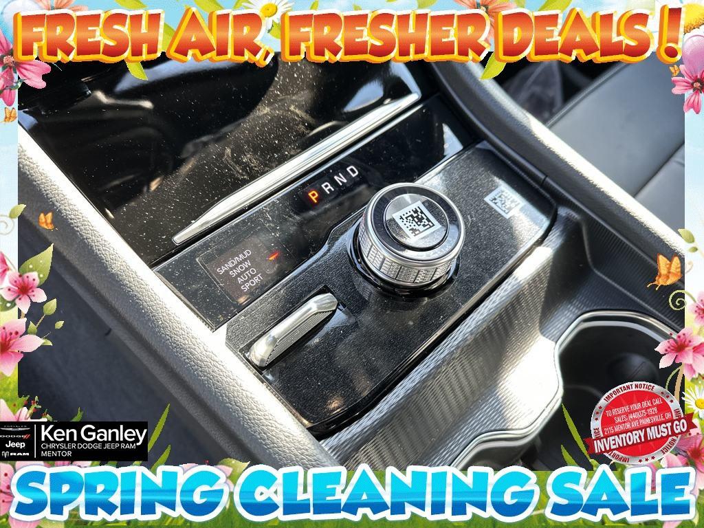 new 2025 Jeep Grand Cherokee car, priced at $40,933