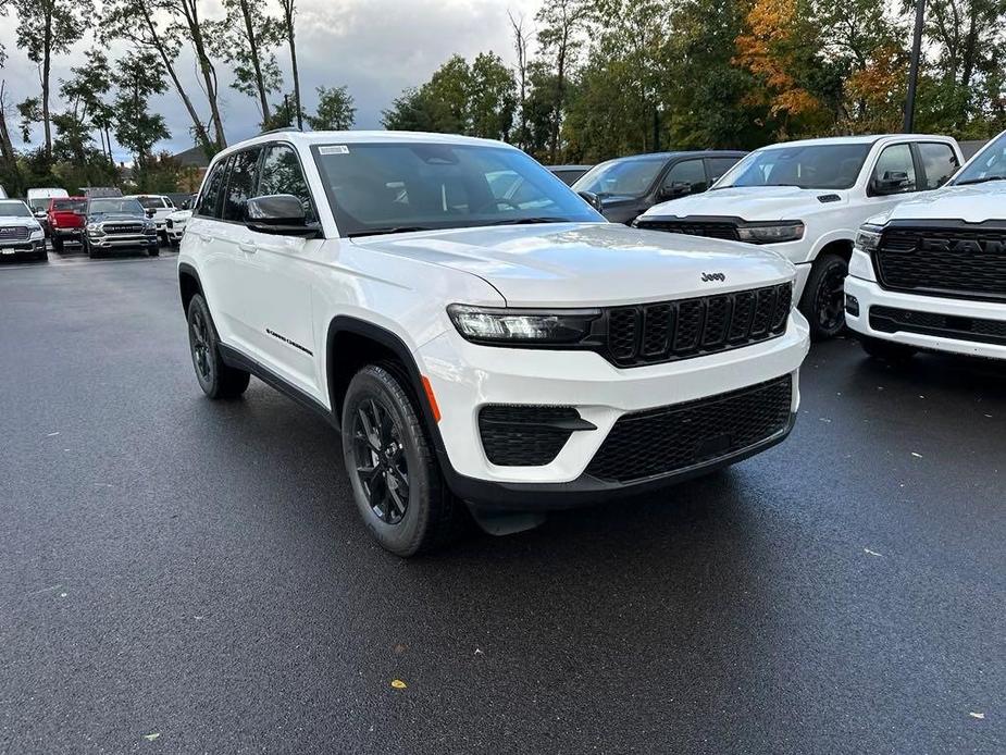 new 2025 Jeep Grand Cherokee car, priced at $44,435