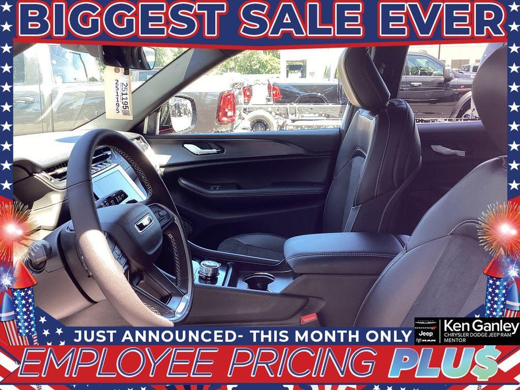new 2025 Jeep Grand Cherokee L car, priced at $43,452