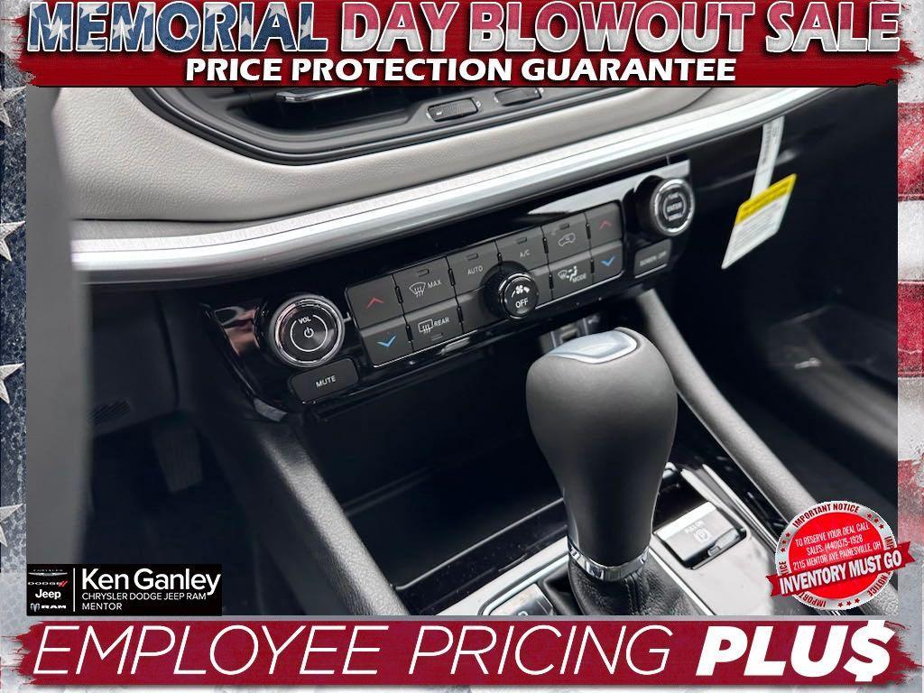 new 2025 Jeep Compass car, priced at $29,176