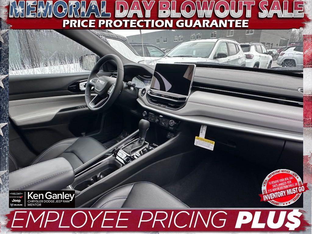 new 2025 Jeep Compass car, priced at $29,176