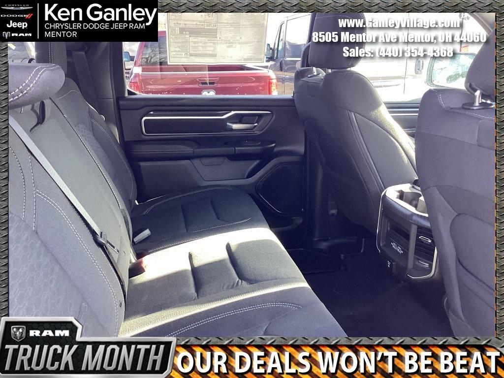 new 2025 Ram 1500 car, priced at $48,601