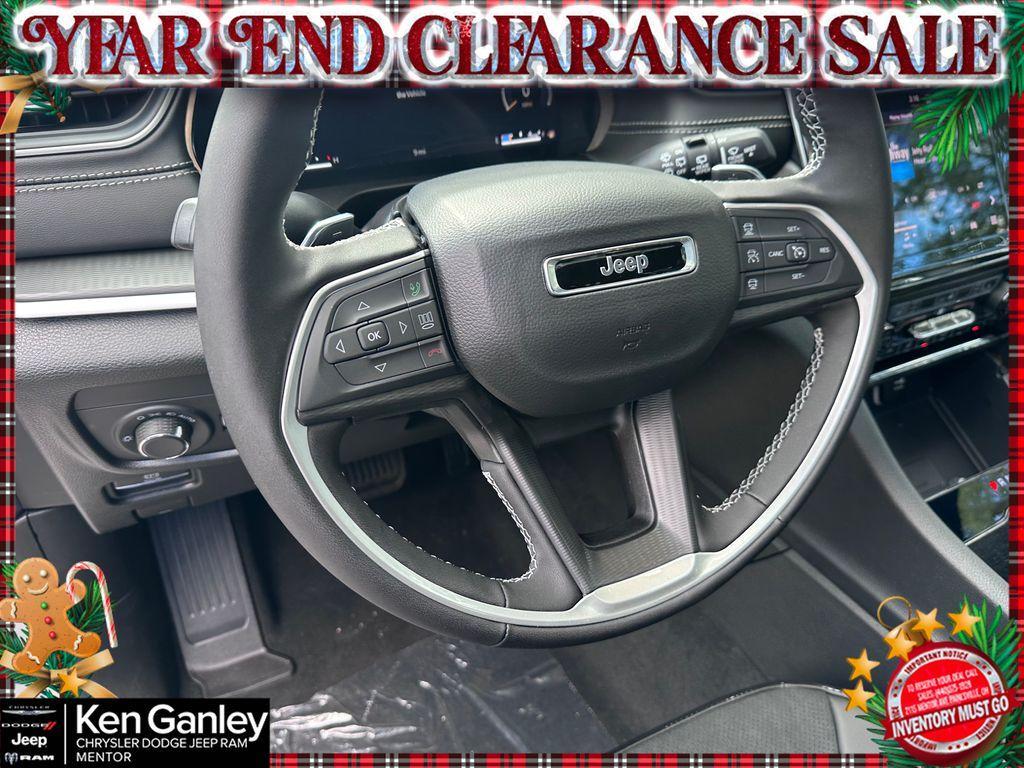 new 2025 Jeep Grand Cherokee car, priced at $37,322
