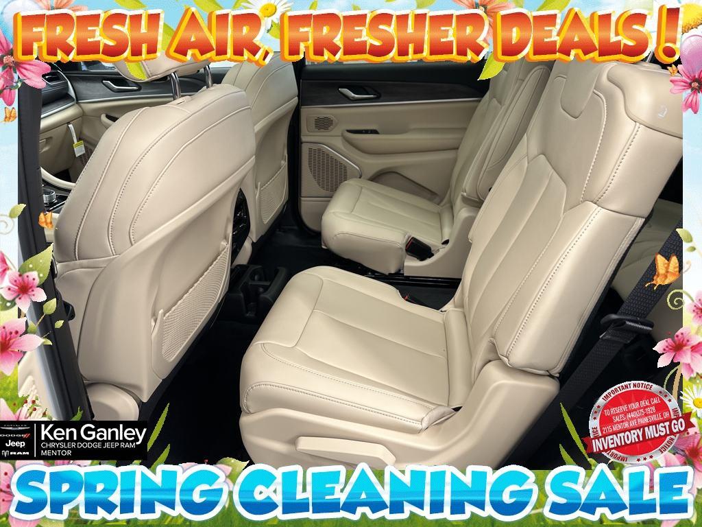 new 2025 Jeep Grand Cherokee L car, priced at $49,162