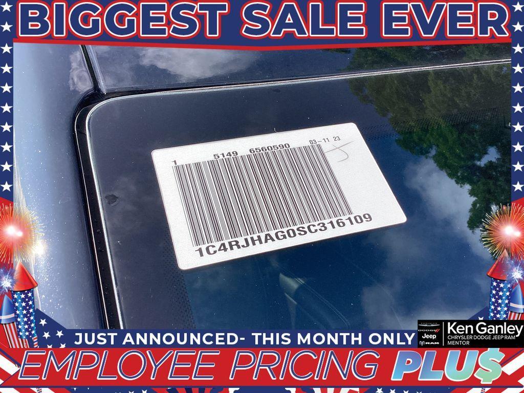 new 2025 Jeep Grand Cherokee car, priced at $38,064