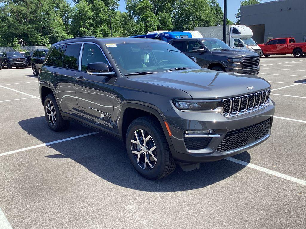 new 2025 Jeep Grand Cherokee car, priced at $42,436