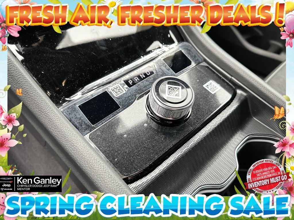 new 2025 Jeep Grand Cherokee car, priced at $40,854