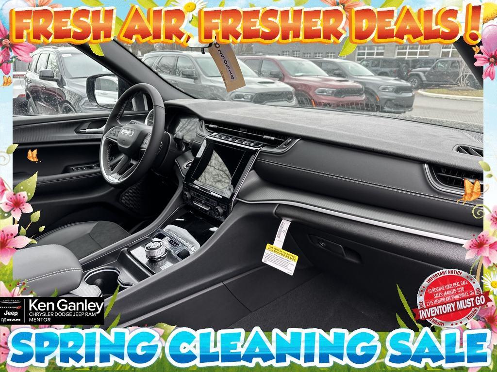 new 2025 Jeep Grand Cherokee car, priced at $40,854