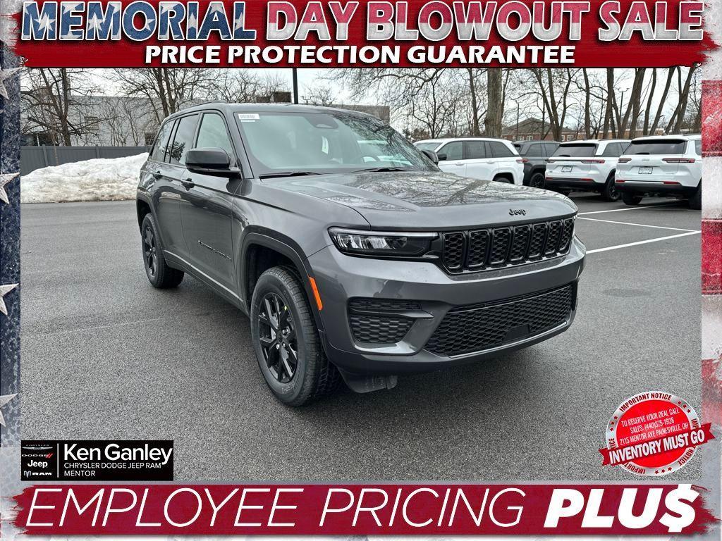 new 2025 Jeep Grand Cherokee car, priced at $42,250