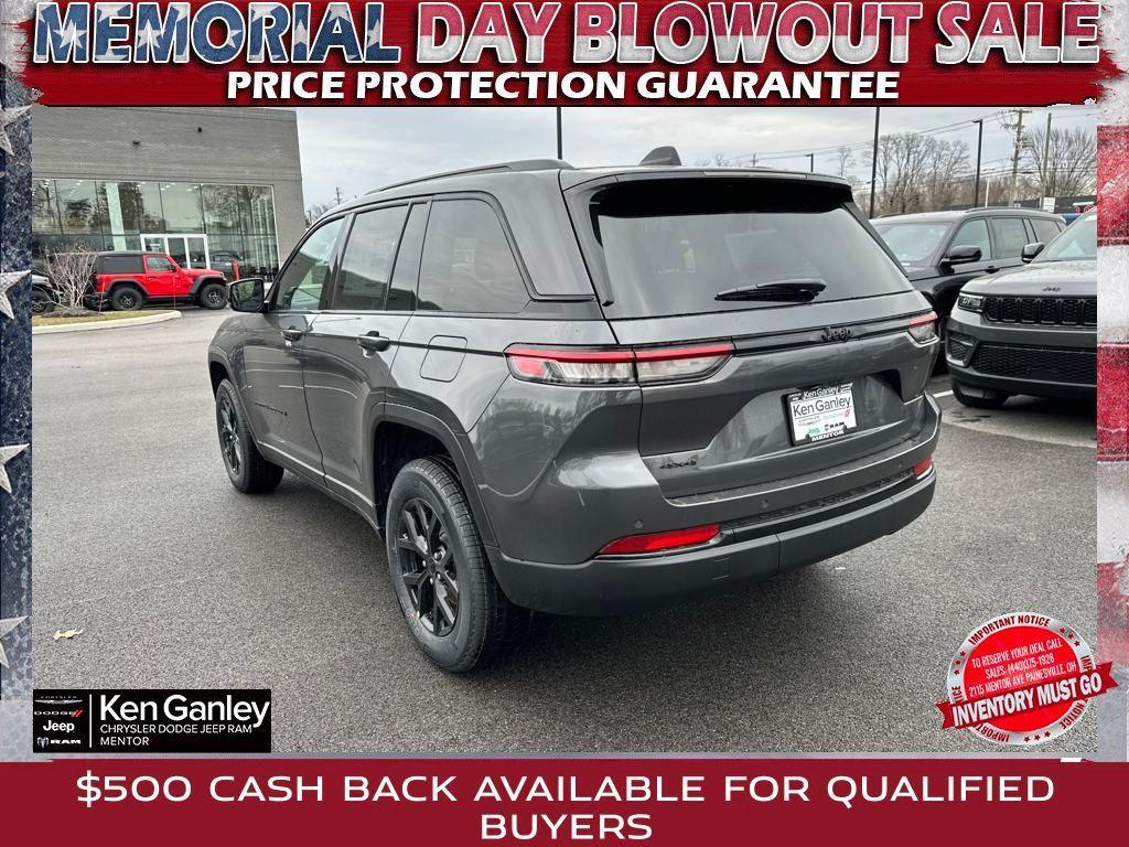 new 2025 Jeep Grand Cherokee car, priced at $42,250