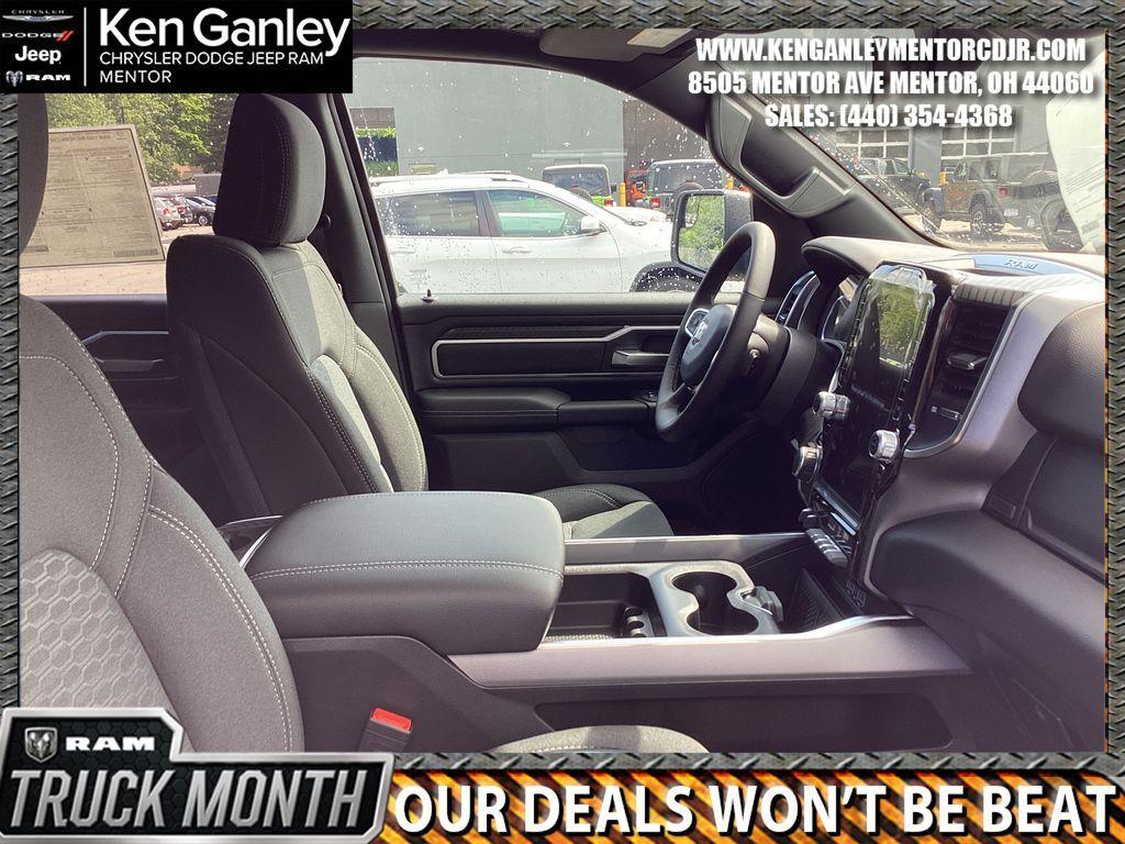 new 2025 Ram 1500 car, priced at $54,055