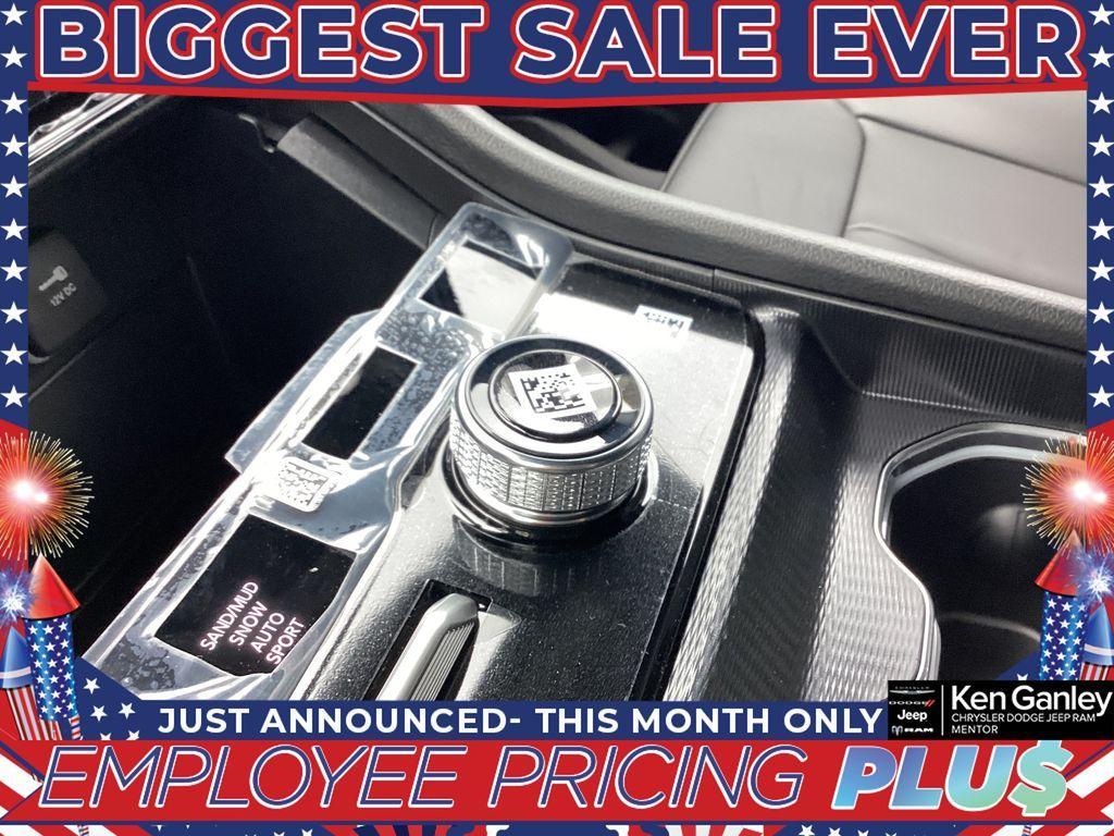 new 2025 Jeep Grand Cherokee L car, priced at $44,436
