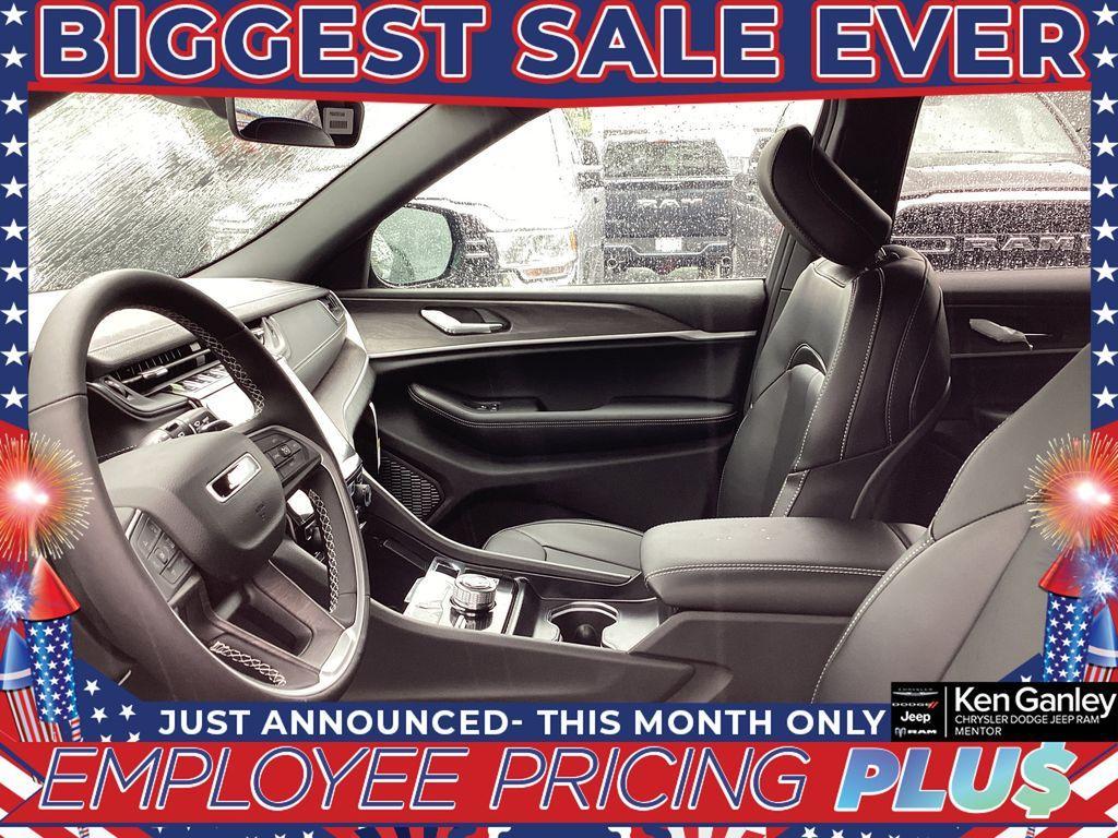 new 2025 Jeep Grand Cherokee L car, priced at $44,436
