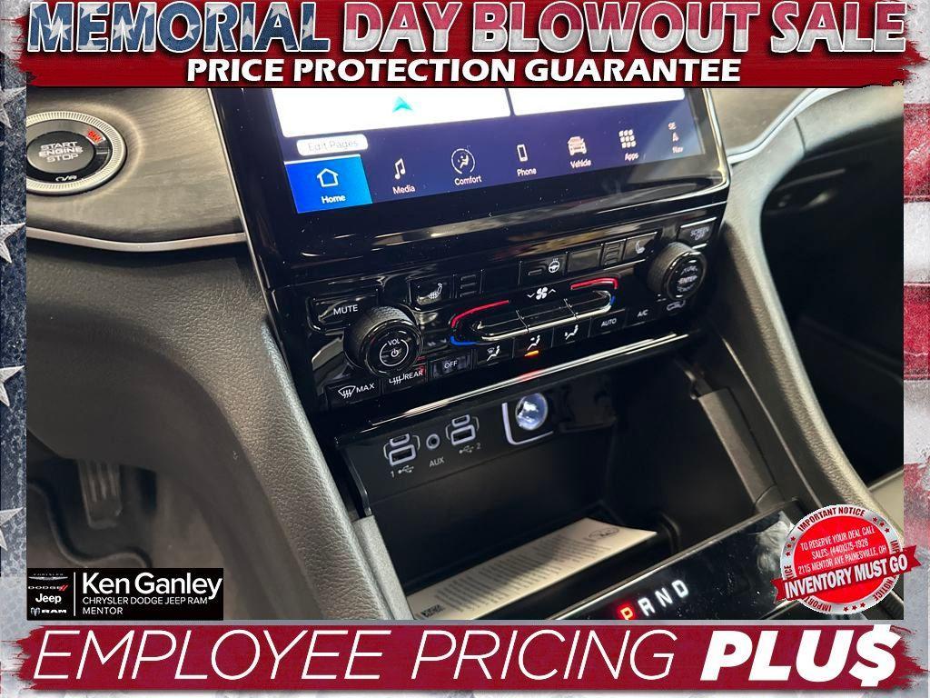 new 2025 Jeep Grand Cherokee L car, priced at $43,391