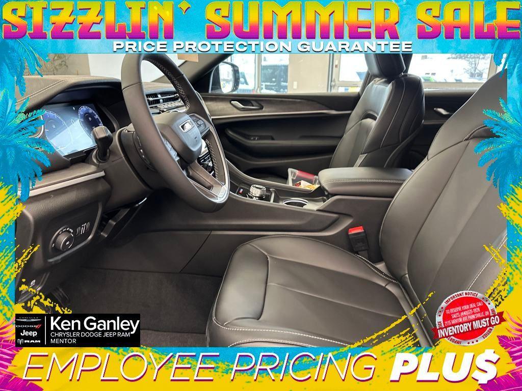 new 2025 Jeep Grand Cherokee L car, priced at $43,641