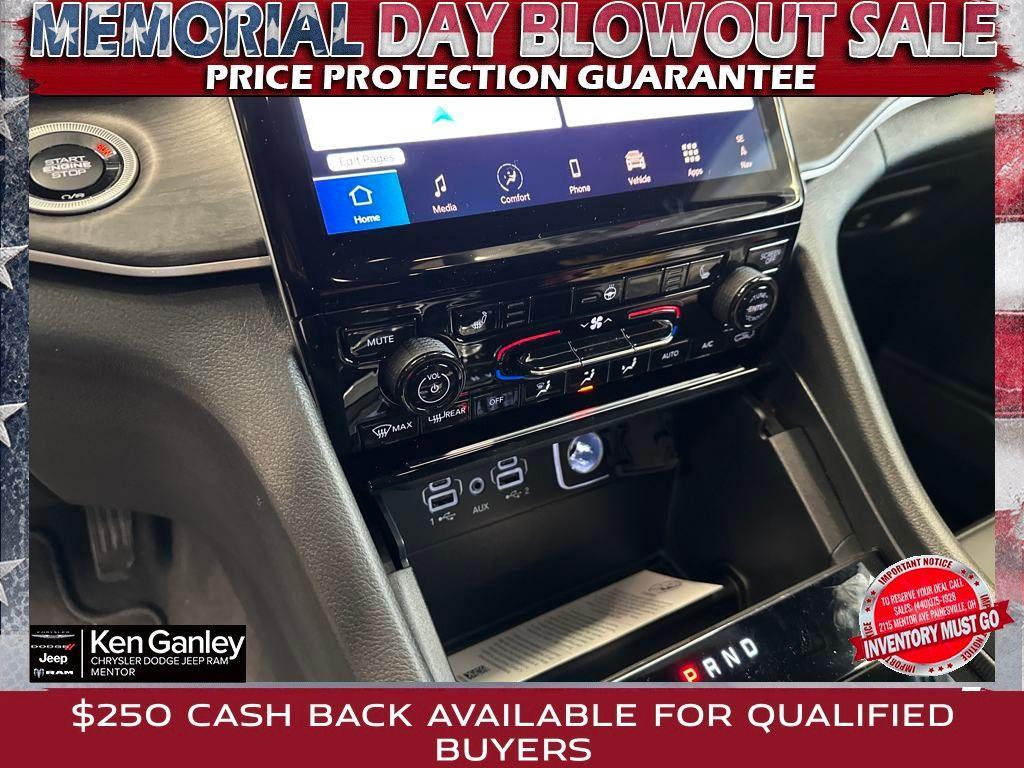 new 2025 Jeep Grand Cherokee L car, priced at $43,391