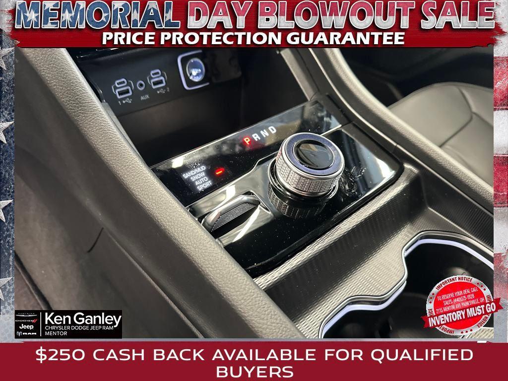 new 2025 Jeep Grand Cherokee L car, priced at $43,391