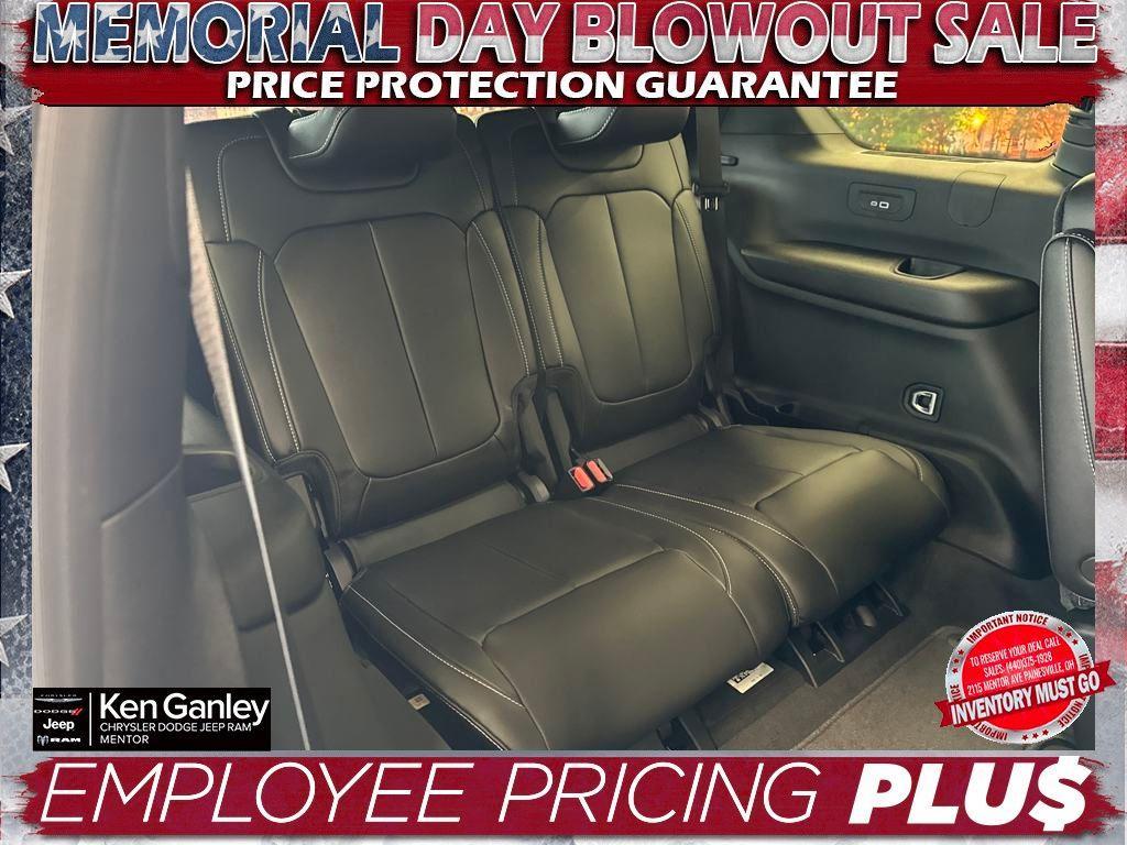 new 2025 Jeep Grand Cherokee L car, priced at $43,391