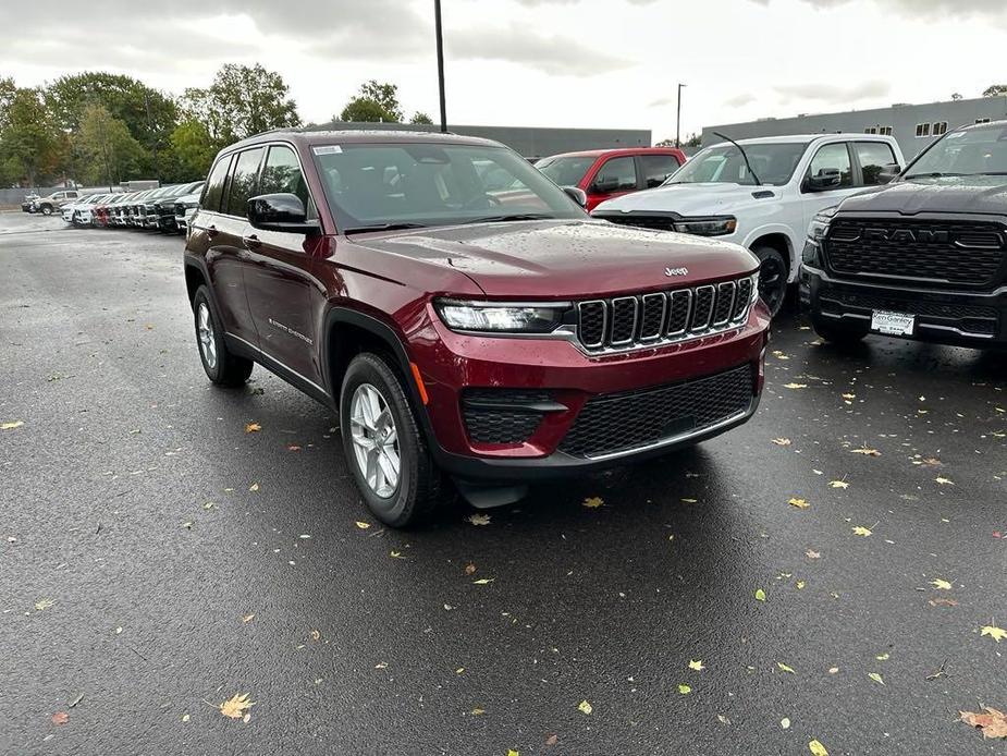 new 2024 Jeep Grand Cherokee car, priced at $38,412