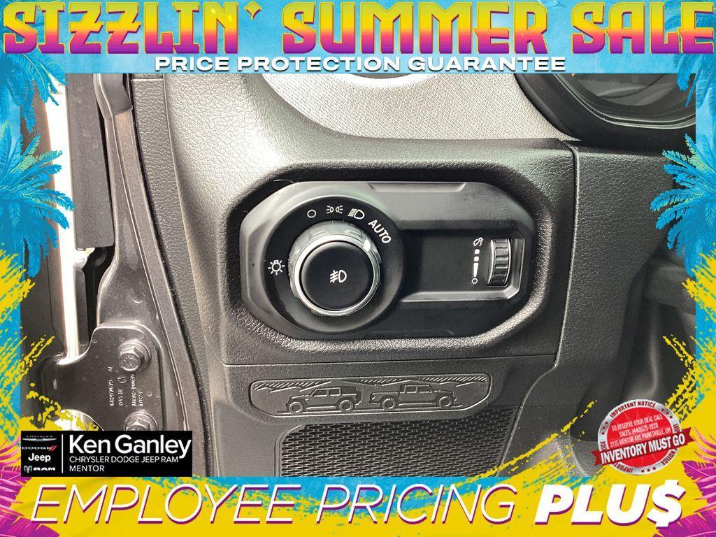new 2025 Jeep Wrangler car, priced at $48,090