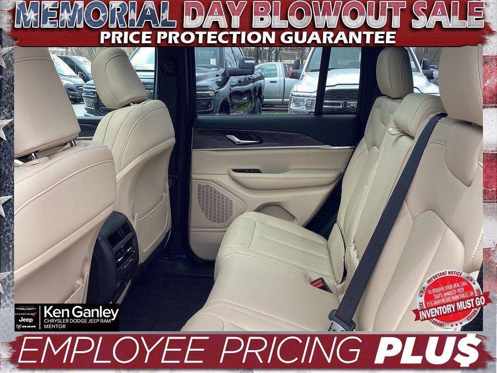 new 2025 Jeep Grand Cherokee car, priced at $44,701