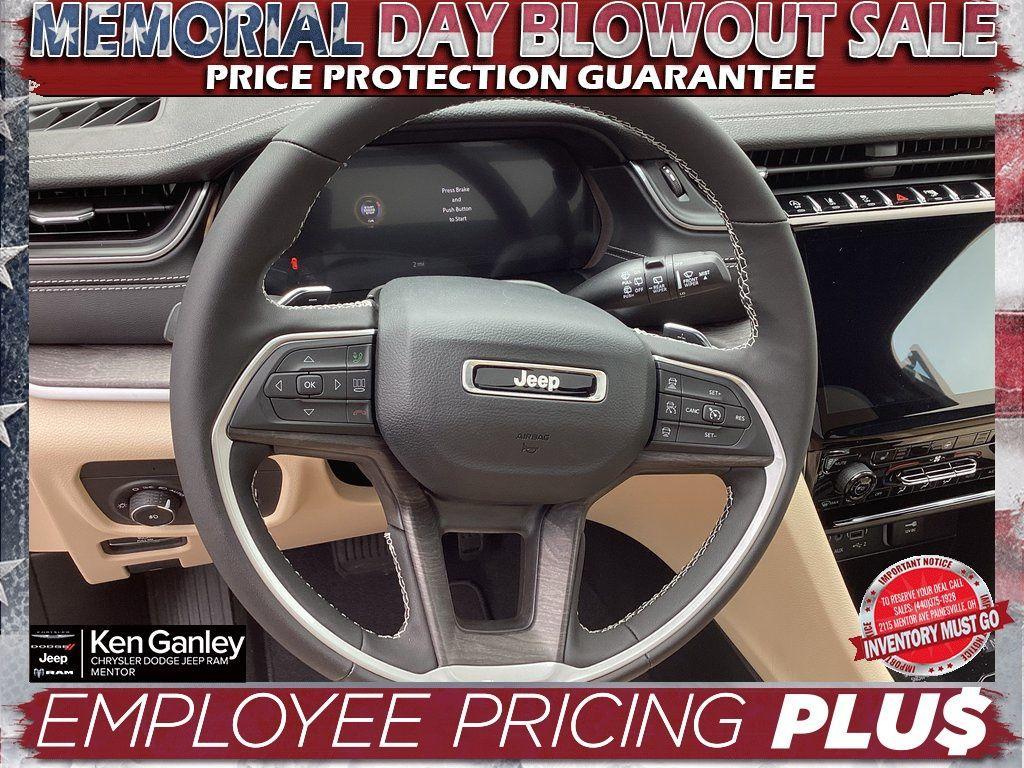new 2025 Jeep Grand Cherokee car, priced at $44,701