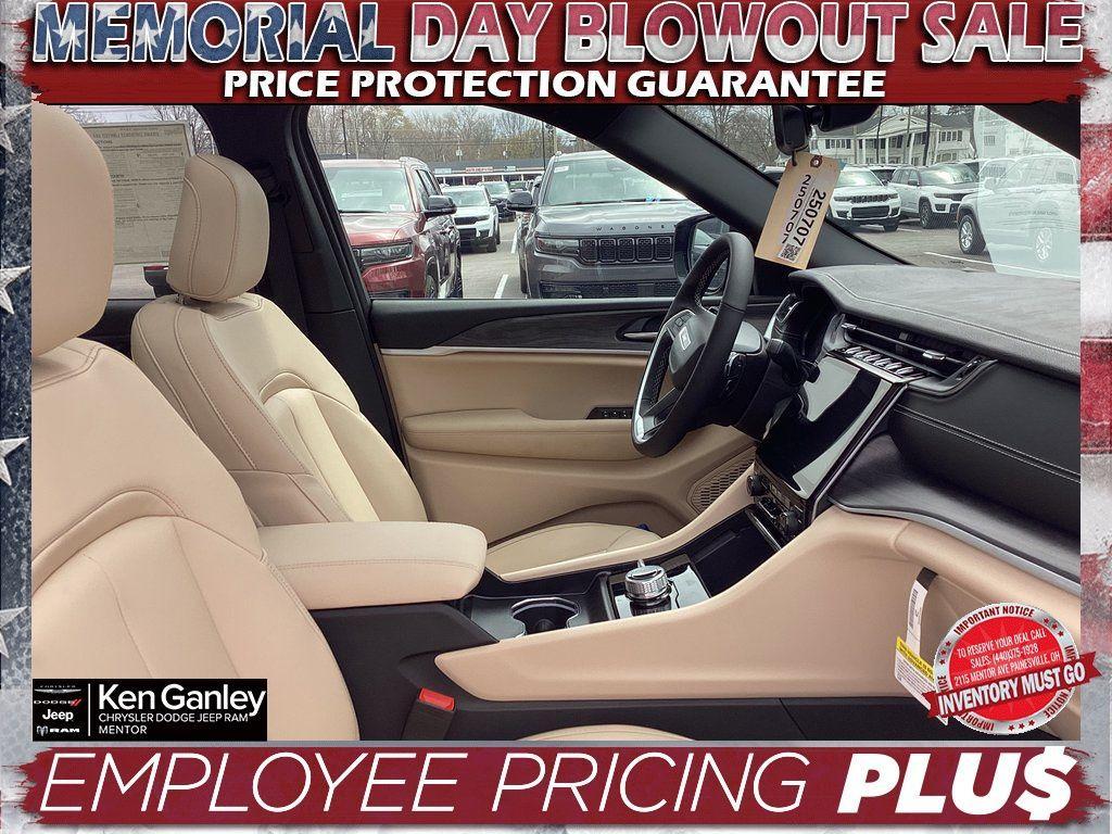 new 2025 Jeep Grand Cherokee car, priced at $44,701