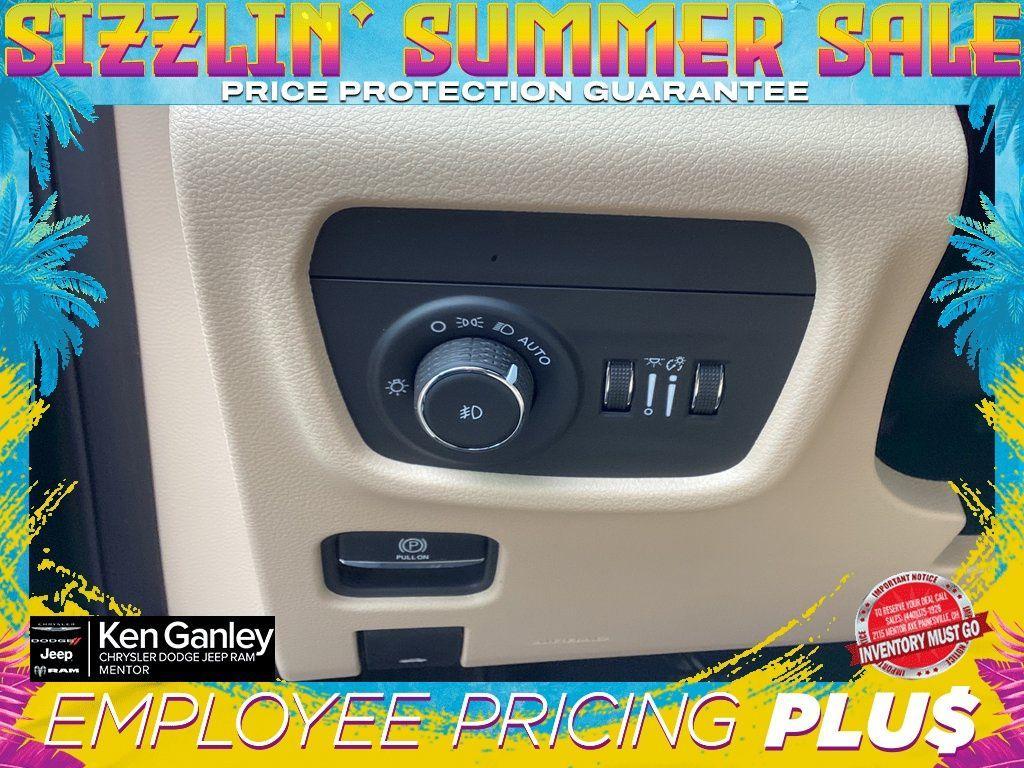 new 2025 Jeep Grand Cherokee car, priced at $44,951