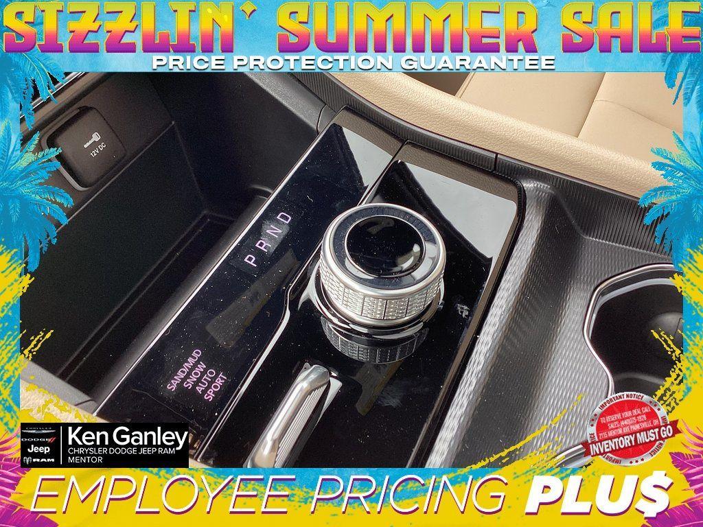 new 2025 Jeep Grand Cherokee car, priced at $44,951